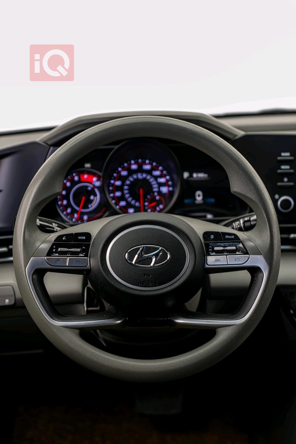 هیوندای ئەلەنترا